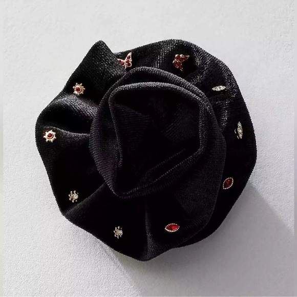 NWT Free People Rosette Stud Pack black Velvet pin, Gold and Red Earring Set - Picture 3 of 5
